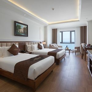 Royal Zimmer mit Kingsize-Bett